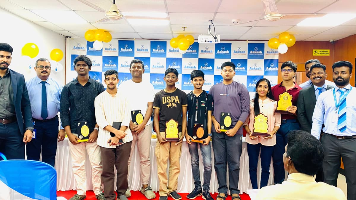 ആകാശ് ഇൻസ്റ്റിറ്റ്യൂട്ടിന് മികച്ച വിജയം