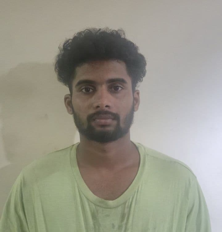 കാർ മോഷ്ടാക്കൾ പിടിയിൽ