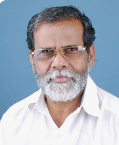 നക്ഷത്ര വൃക്ഷങ്ങളുമായി ശ്രീമൻ നാരായണൻ