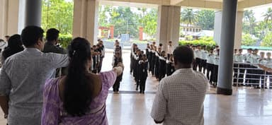 ലഹരി വിരുദ്ധ പ്രതിജ്ഞയുമായി എം.ഇ.എസ് വിദ്യാർത്ഥികൾ