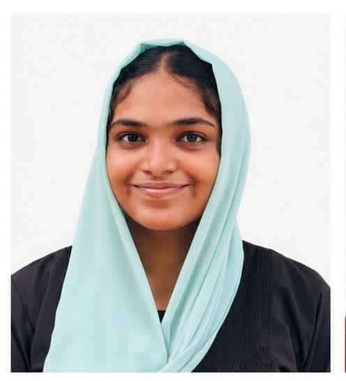 ആലുവ സെൻറ് സേവ്യേഴ്സിൽ റാങ്കുകളുടെ തിളക്കം